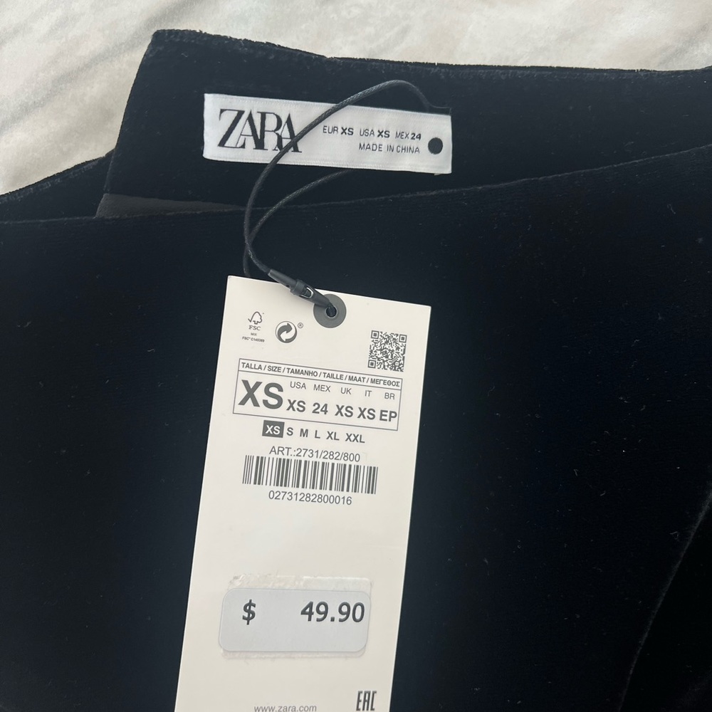 Zara Velvet Mini Skirt bottom embellished - Size XS - NWT - Picture 4 of 5